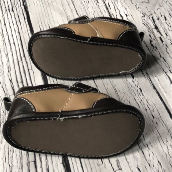 🍭*6/$30* Little me Velcro two tone soft sneaker 3 - Picture 4 of 5